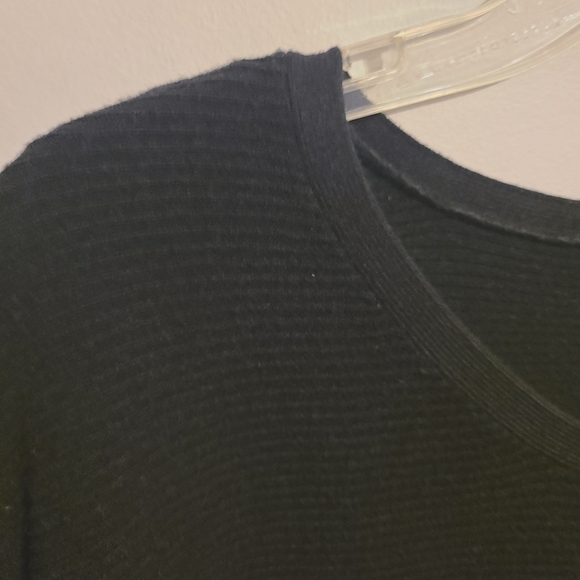 Premise Woman | Women's Black Ribbed Off the Shoulder Sweater (Size 1X) - Picture 3 of 11